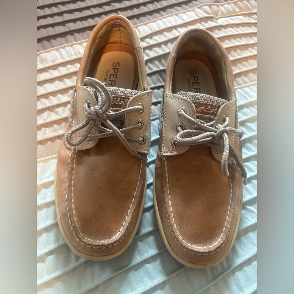 Sperry Tan Boat Shoes with Moccasin Stitching and Three-Eyelet Lacing